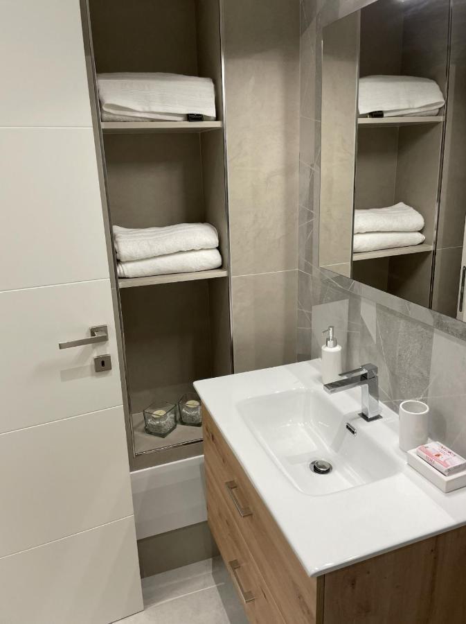 Varese Apartment エクステリア 写真