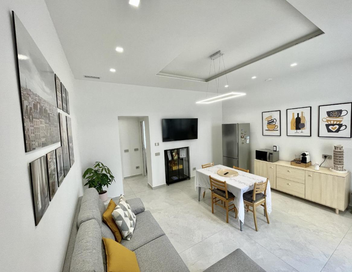Varese Apartment エクステリア 写真