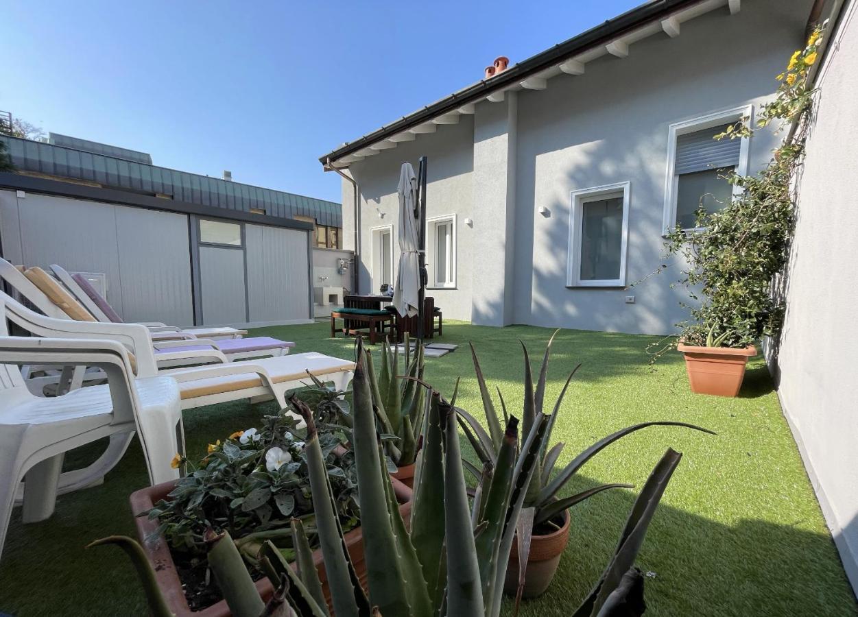 Varese Apartment エクステリア 写真