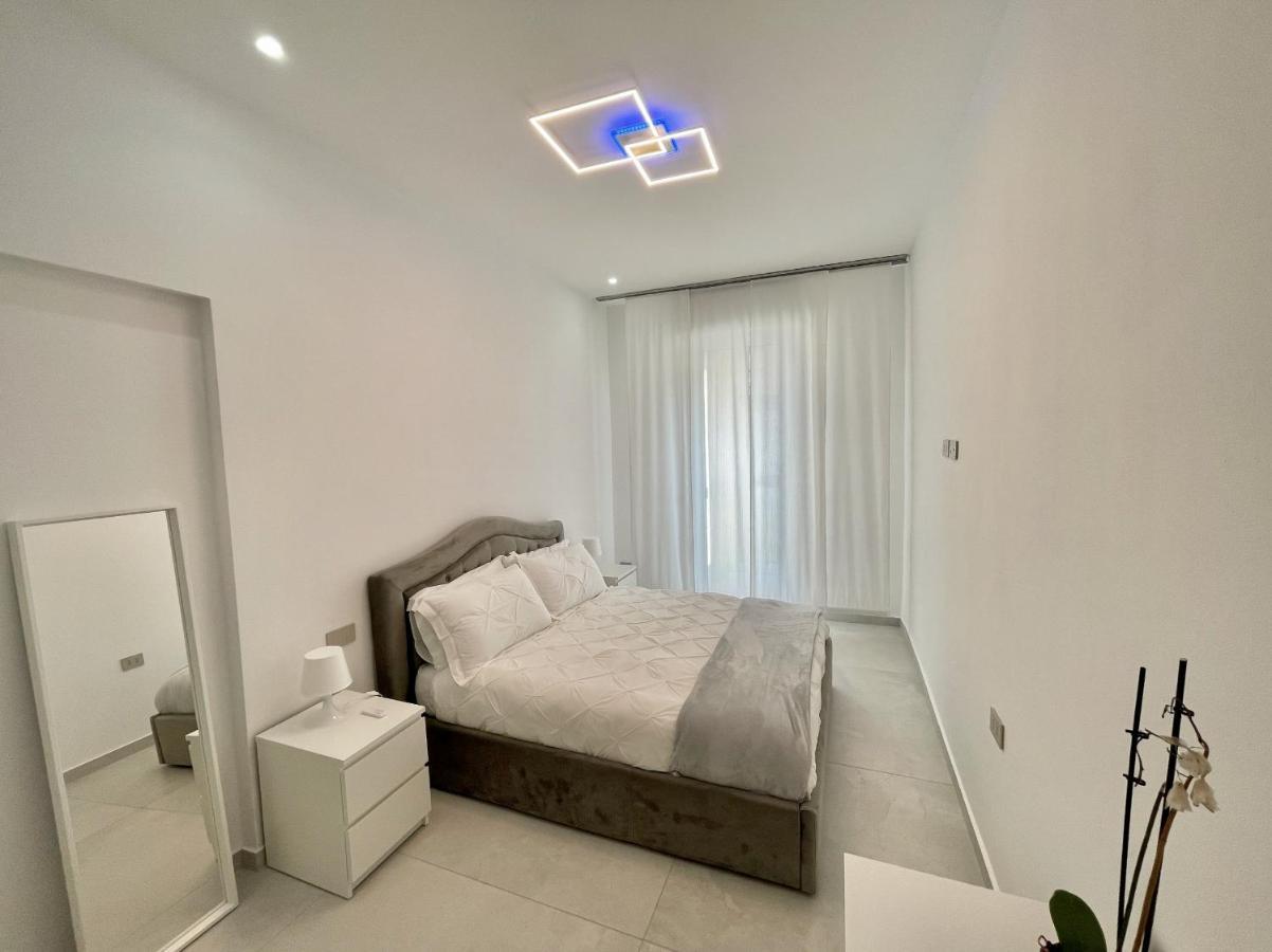 Varese Apartment エクステリア 写真