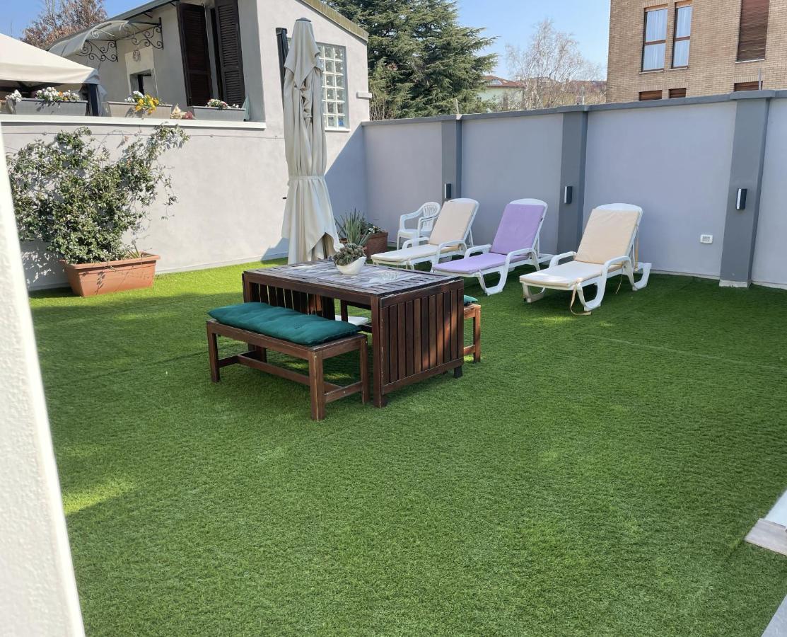 Varese Apartment エクステリア 写真