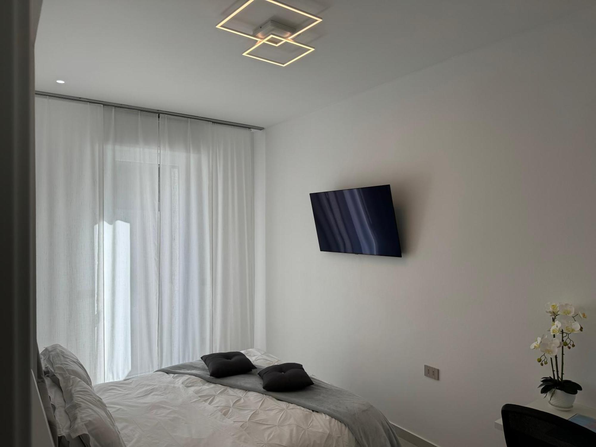 Varese Apartment エクステリア 写真