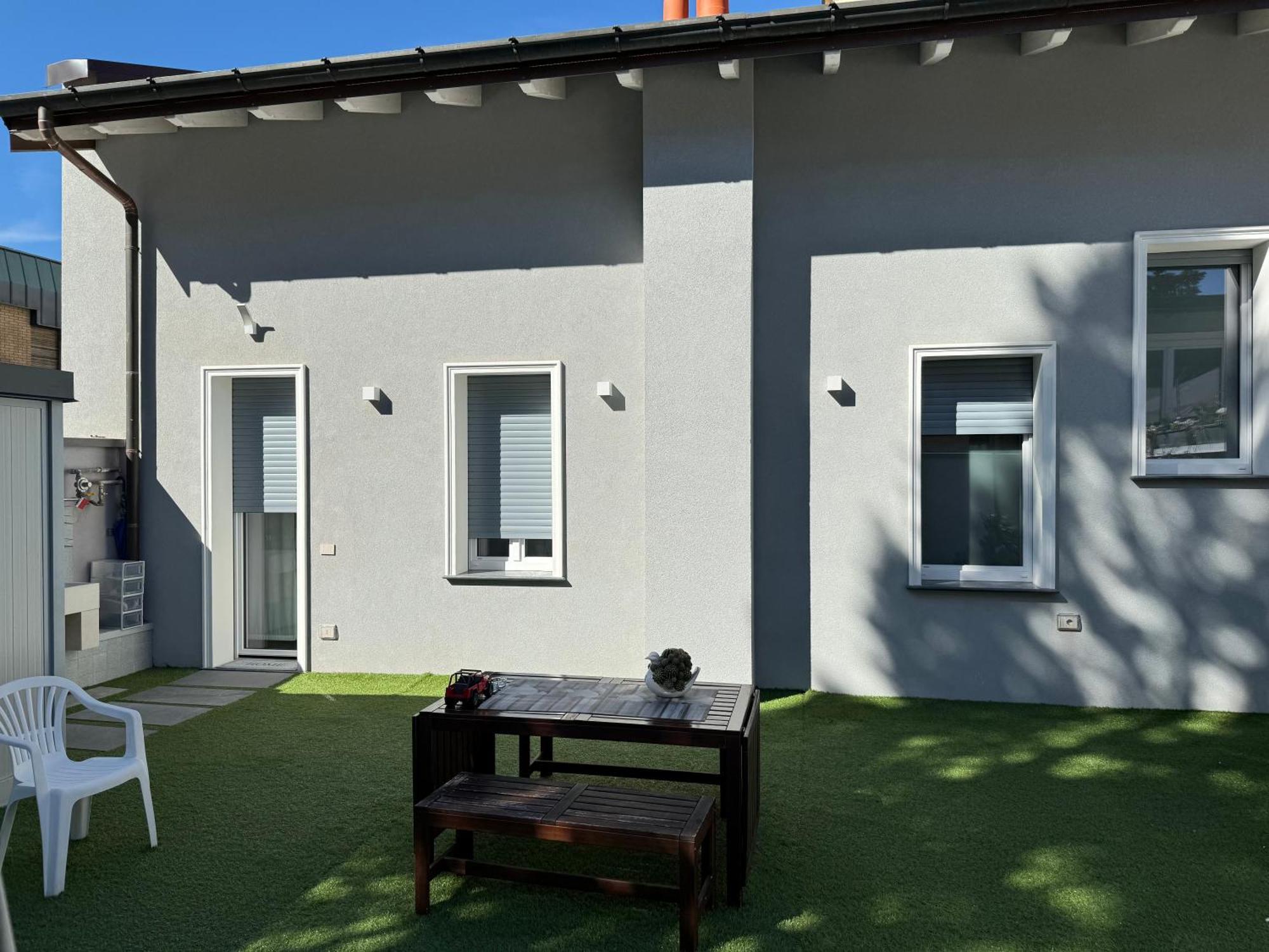 Varese Apartment エクステリア 写真