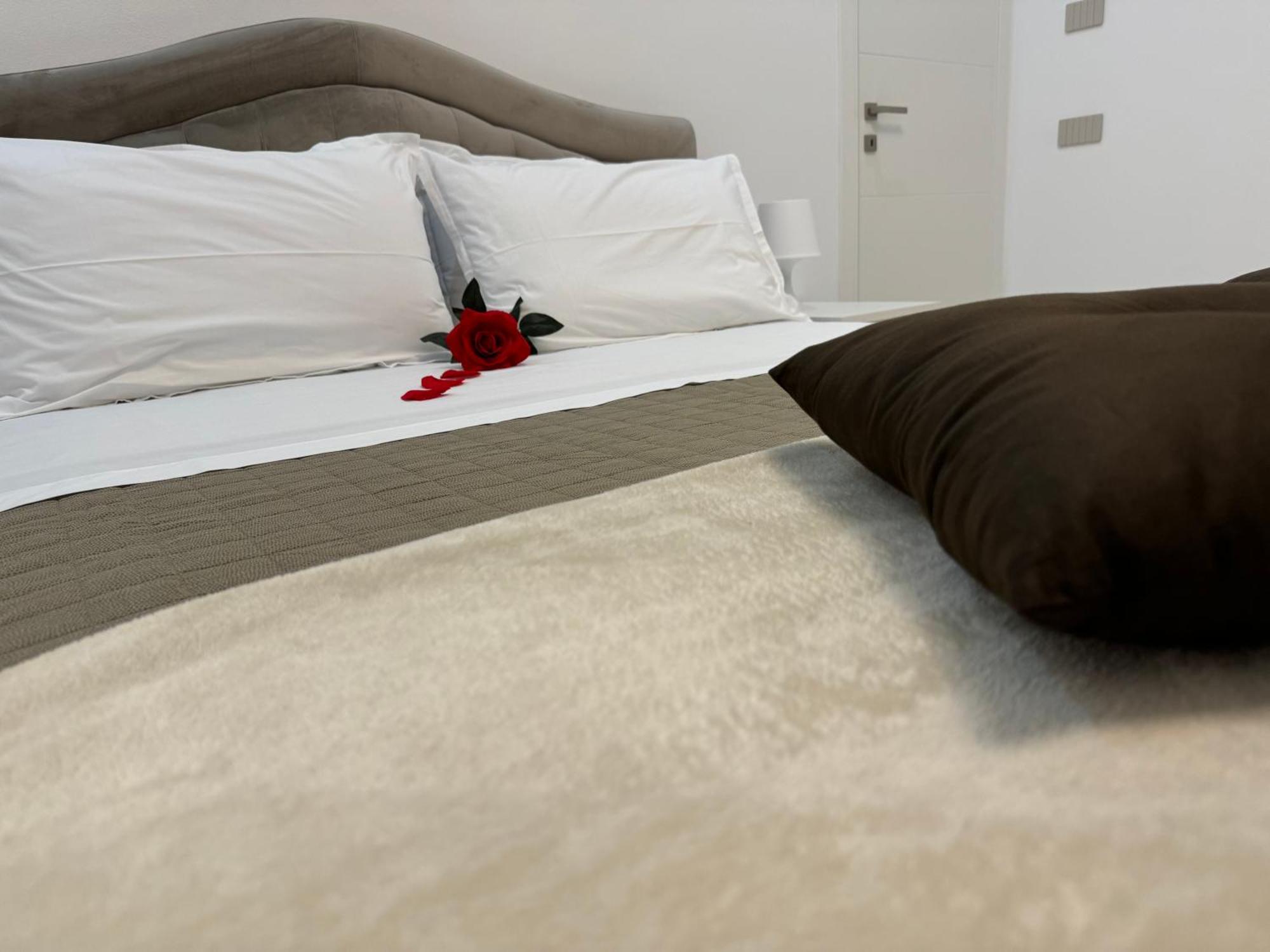 Varese Apartment エクステリア 写真